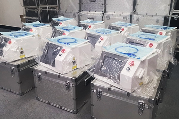 Photos of the Endolift machine manufacturing workshop
