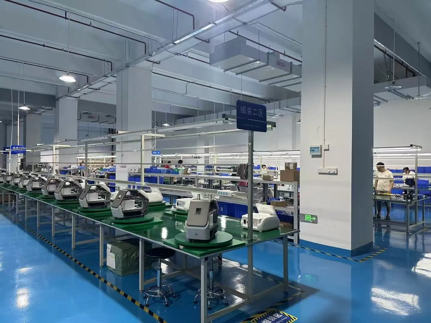 Beauty equipment production workshop